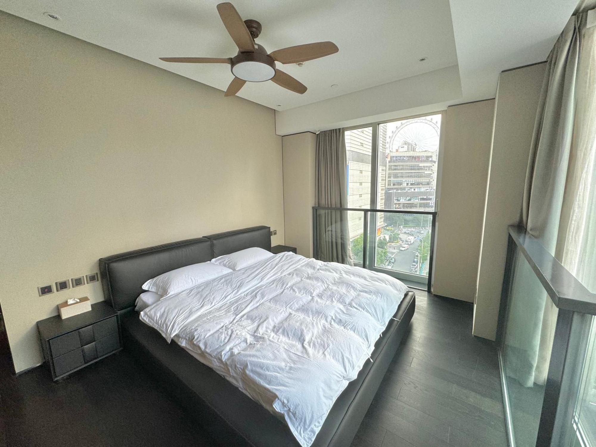 Zhome-Luxury Three-Bedroom Suite-Near The Bund Шанхай Экстерьер фото