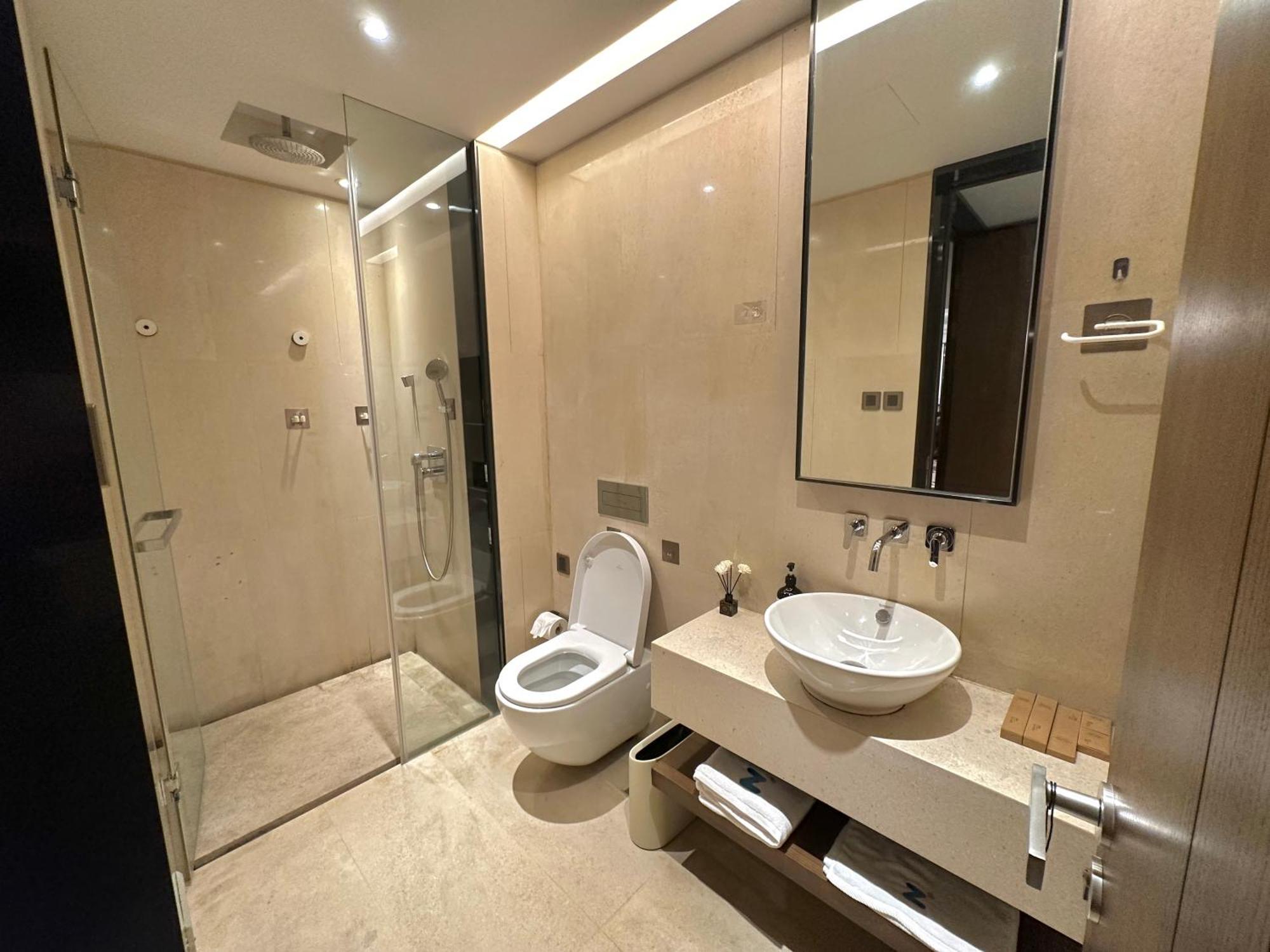 Zhome-Luxury Three-Bedroom Suite-Near The Bund Шанхай Экстерьер фото