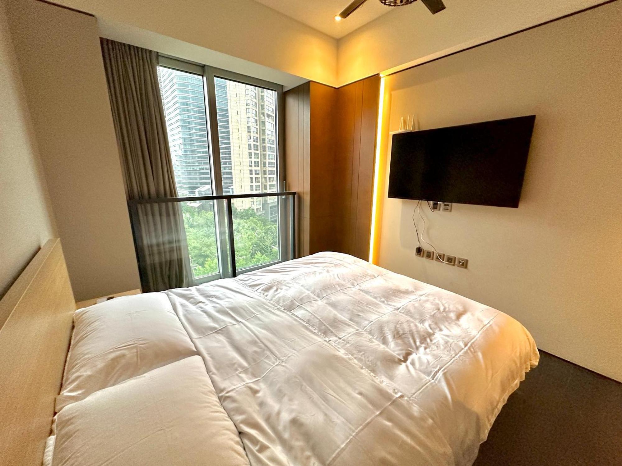 Zhome-Luxury Three-Bedroom Suite-Near The Bund Шанхай Экстерьер фото