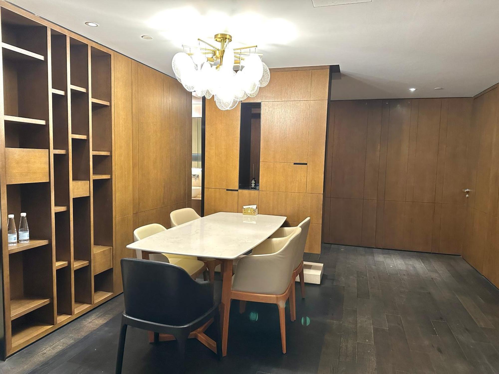 Zhome-Luxury Three-Bedroom Suite-Near The Bund Шанхай Экстерьер фото